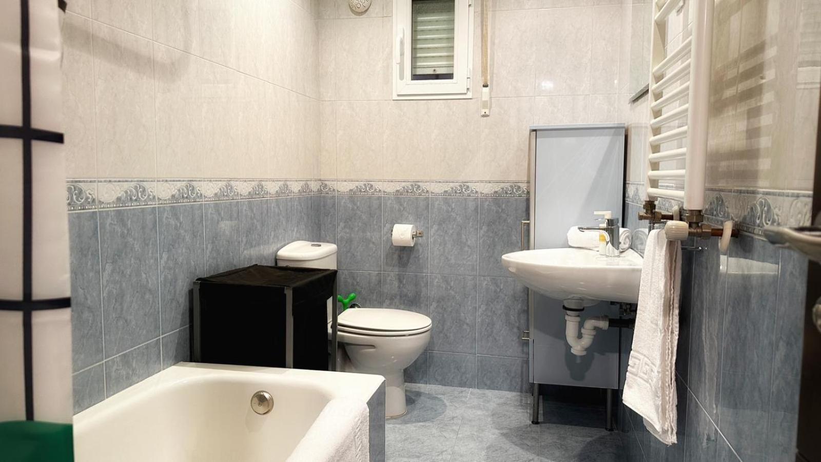 Vivienda Turistica Ciudad Jardin Con Tranquilidad Y Wifi Apartment Bilbao Exterior foto